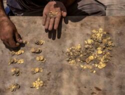 Harta Karun Ditemukan Seorang Pria Klaten saat Tak Sengaja Menggali Tanah