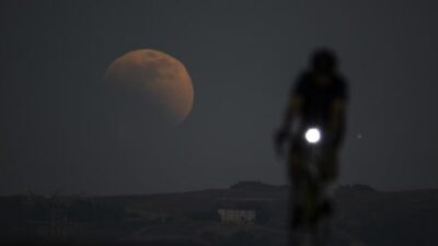 Besok Ada Gerhana Bulan Total, Simak Waktunya