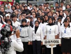 Tahun 2023 Honorer Diberhentikan? Apa Kata MenPAN RB