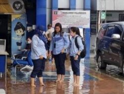 Banjir Rob Hantam Kantor Imigrasi Belawan