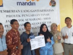 Buruh Pabrik di Semarang Terima Uang Miliaran Ganti Rugi Tol