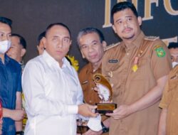 Kota Medan Raih Anugerah Keterbukaan Informasi Badan Publik 2022