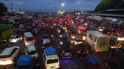 Pelabuhan Merak dan Bakauheni Ditutup, Kenapa Ya?