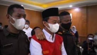 Herry Wirawan, Pemerkosa 13 Santri Divonis Mati