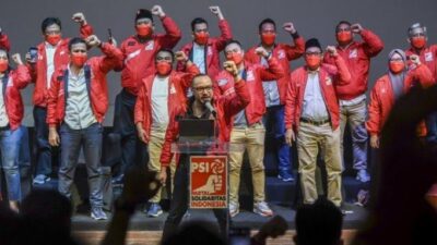 Suami Yenny Wahid Gabung PSI