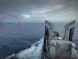 Kapal Tanker TNI Kejar dan Bayangi Kapal Perang Amerika