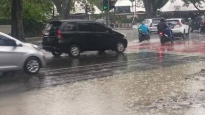 Hujan Ringan Mulai Guyur Kota Medan Siang Hari