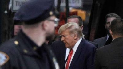 Mantan Presiden AS Donald Trump Ditahan