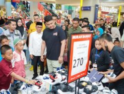 Walikota Bobby Temani 100 Anak Yatim Dhuafa Belanja Kebutuhan Lebaran
