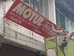 Bapenda Medan Tegas Bongkar Reklame Liar