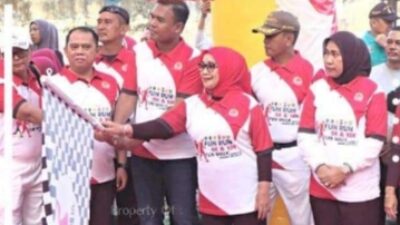 Bupati Erik Adtrada Lepas Fun Run HUT Bhayangkara ke 77