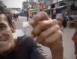 Pria Batu Bara Pamer Sabu Sambil Joget di Tengah Jalan Ditangkap