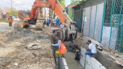 Dinas SDABMBK Medan Pasang U-Ditch 931 Meter di Jalan Bahagia By Pass