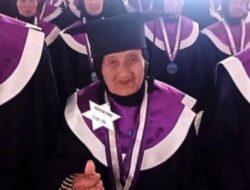 Wanita Berusia 116 Tahun jadi Wisudawan Tertua di Selantang Magetan