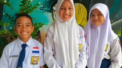 Tiga Pelajar SMPN 1 Binjai yang akan mengikuti OPSI Tingkat Nasional (postalswara.com/sahril)