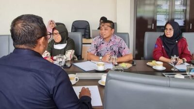 Anggota DPRD Binjai Fraksi Gerindra Komisi B Joko Basuki SH saat RDP dengan Disnaker Binjai (portalswara.com/Syahril)