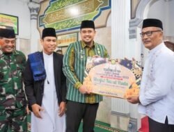 Bobby dan Pimpinan Perangkat Daerah Bantu Pembangunan Menara Masjid Nurul Huda