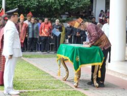 Walikota Bobby Lantik 111 Pejabat Administrasi