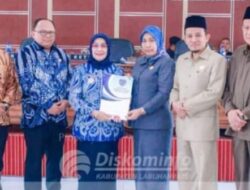 Wakil Bupati Labuhanbatu Hadiri Rapat Paripurna Penetapan Persetujuan Dewan