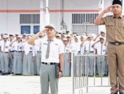 Irup Bendera di SMAN 1 Rantau Utara, Plt Kadis Kominfo Ahmad Fadly Rangkuti: Manfaatkan Teknologi dengan Baik