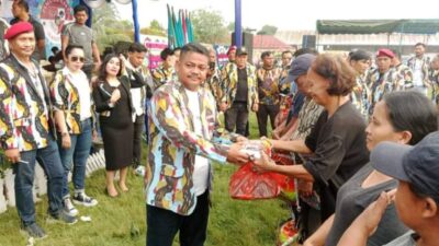 Ketua DPC PKN Kota Binjai Sulistiono dalam suatu kegiatan sosial ke masyarakat (portalswara.com/Syahril)