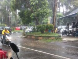 Setelah Pagi Hari, Hujan Mulai Guyur Kota Medan Lagi Siang Hingga Selepas Maghrib