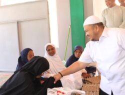 Cuti Bersama Dimanfaatkan Bupati Tapsel Salurkan Bantuan ke Saipar Dolok Hole