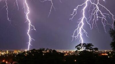 Waspadai Hujan Petir di Kota Medan Siang Hari Ini