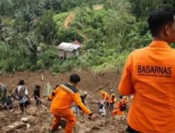 18 Warga Tewas Akibat Longsor di Tana Toraja