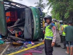 Kecelakaan Tragis di Sumbar: Bus ALS Tabrakan di Jalan Lintas Bukittinggi-Medan