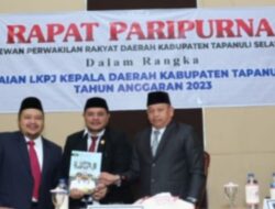 Bupati Tapsel Sampaikan LKPJ 2023 ke DPRD: Capaian Positif dan Penghargaan Bergengsi