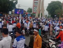 Ratusan Massa PC SPPK FSPMI Aksi Damai di Bundaran Simpang Enam Rantauprapat