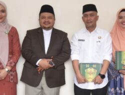 Bupati Tapsel Berikan Indahan Upa-Upa ke Calon Jemaah Haji Setdakab Tapsel