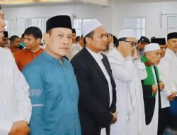 Pj Wali Kota Padangsidimpuan Bersama Forkopimda Salat Idul Adha di Masjid Agung Al-Abror