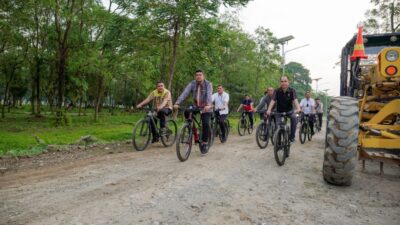 Bobby Tinjau Progres Revitalisasi Taman Cadika