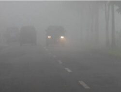 Siang Hari Udara Kota Medan Kabur Setelah Jelang Siang Diselimuti Kabut