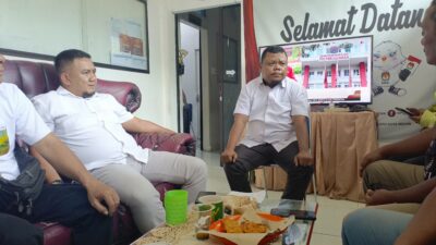 M Taufiqurraohman Munthe (kanan) dan Bobby Niedal Dalimunthe (kiri) portalswara.com/bambang