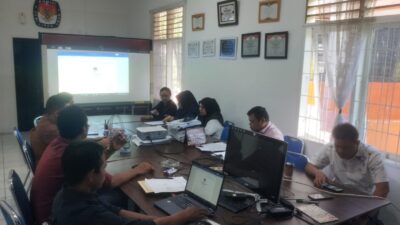 Komisioner KPU Medan rapat pleno tertutup penetapan pasangan calon Walikota dan Wakil Walikota Medan 2024 (portalswara.com/dok)