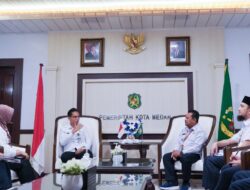 Rico Waas Dukung BBMKG Sebar Informasi Cuaca Melalui Videotron