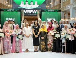 Airin Rico Waas Saksikan Fashion Show MRFW 2025