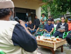 Rico Waas Serap Aspirasi Warga di Pinggir Sungai Sei Putih