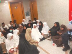 360 Jemaah Haji Kloter 09 KNO Menuju Mekah