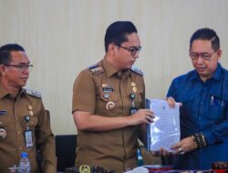 Paripurna DPRD Medan, Rico Waas Sampaikan Penjelasan Ranperda Pencegahan dan Penanggulangan Kebakaran