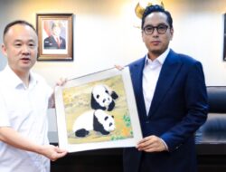 Delegasi Kota Nantong Tawarkan Kerjasama Bidang Pendidikan Vokasi Saat Bertemu Rico Waas