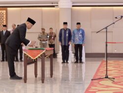 Lantik 103 Pejabat Administrator dan Fungsional, Bobby Minta Bekerja Sama dan Berkolaborasi