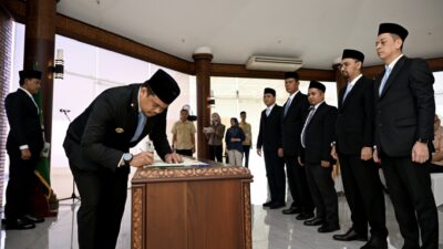Bobby Nasution Lantik Direksi dan Komisaris 2 BUMD