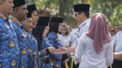 Serahkan SK PPPK, Rico Waas Tekankan Pentingnya Menjadi Aparatur Profesional