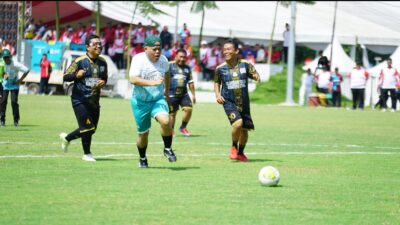 Kajatisu Harli Siregar Bawa Tim Kejati Taklukan Wartawan 2-1 di Laga Persahabatan