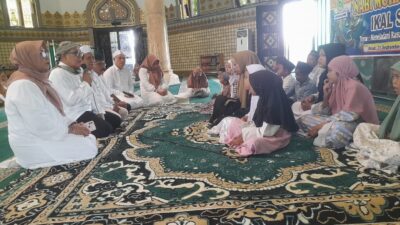 Peringati Maulid Nabi, IKAL SMA Negeri 6 Santuni Yatim Piatu Anak Para Alumni