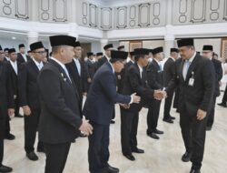 Gubernur Sumut Lantik 177 Pejabat Eselon III dan IV, Ingatkan Jangan Tergoda Ikut Yang Tak Benar